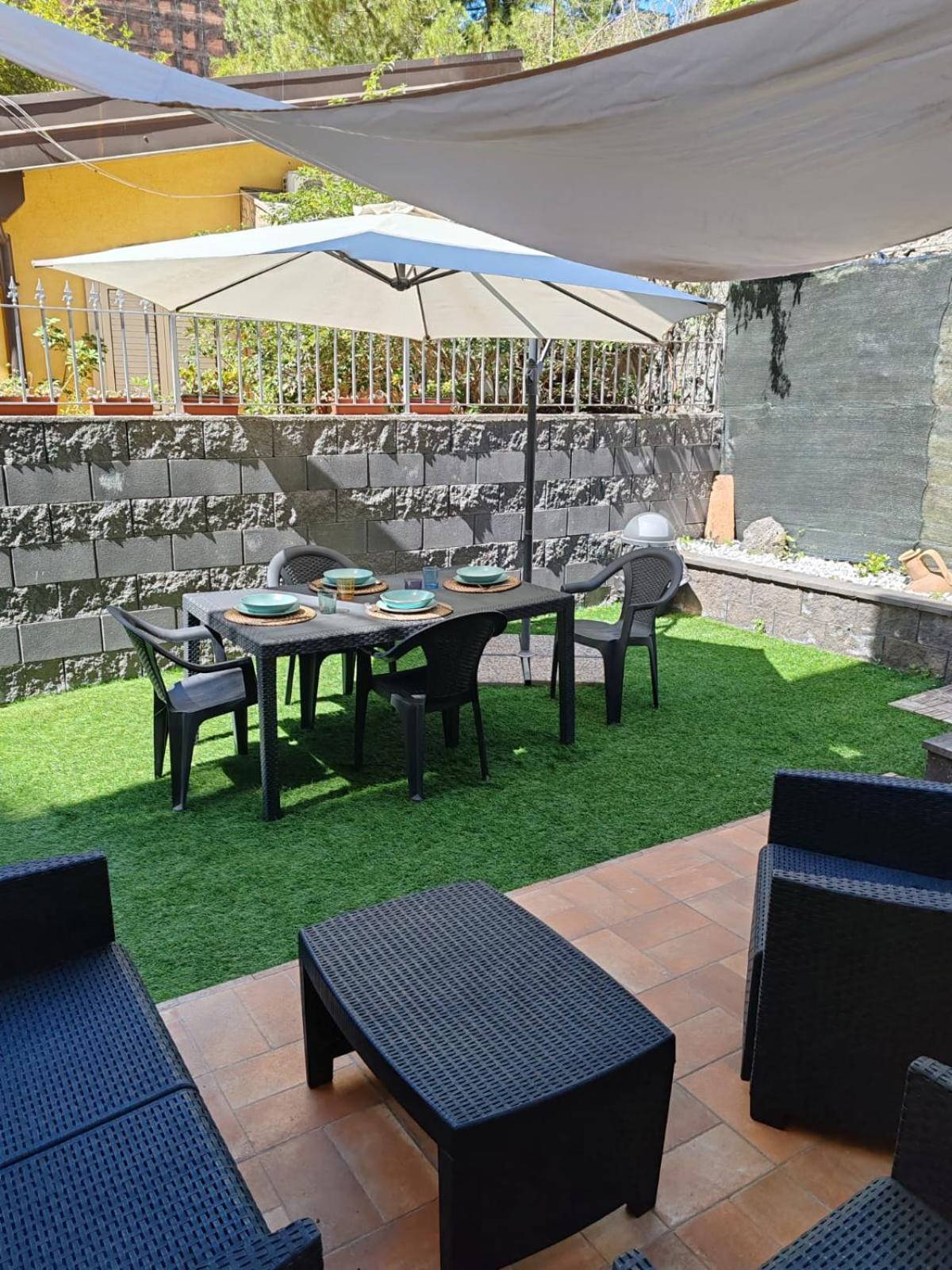 Etna Garden House: Oasis In The Heart Of Catania Villa Bagian luar foto