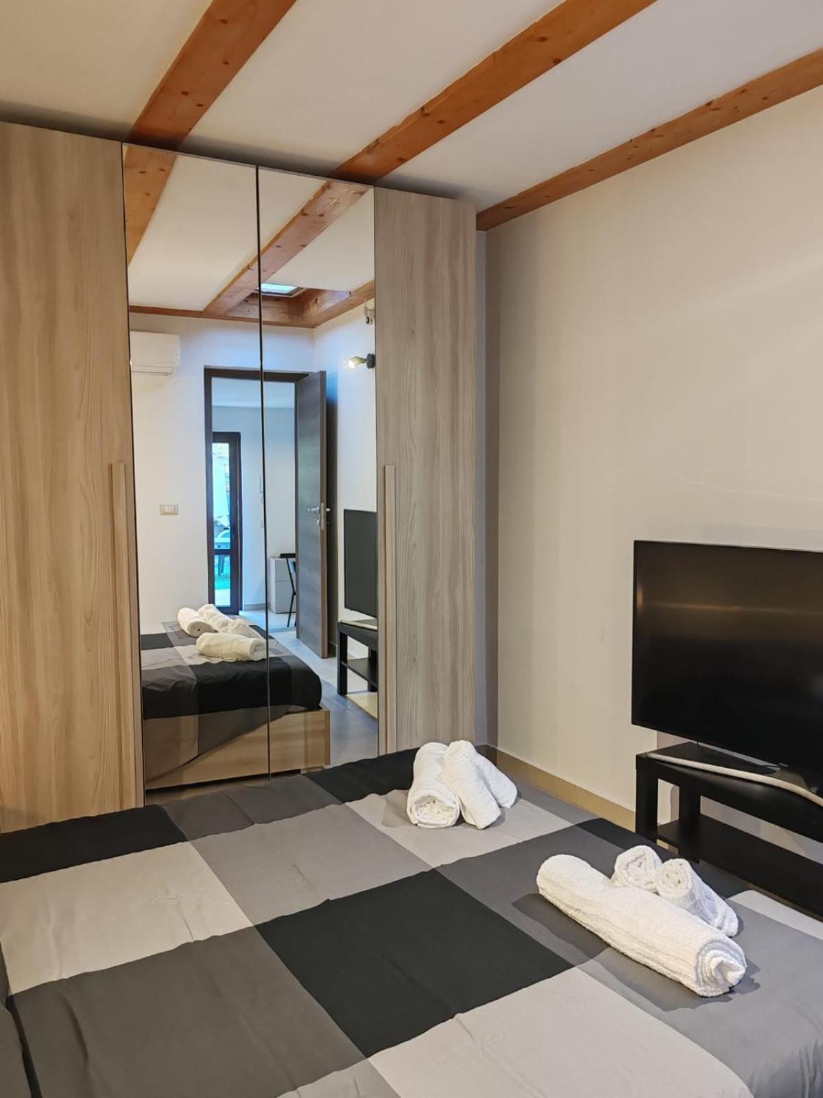 Etna Garden House: Oasis In The Heart Of Catania Villa Bagian luar foto